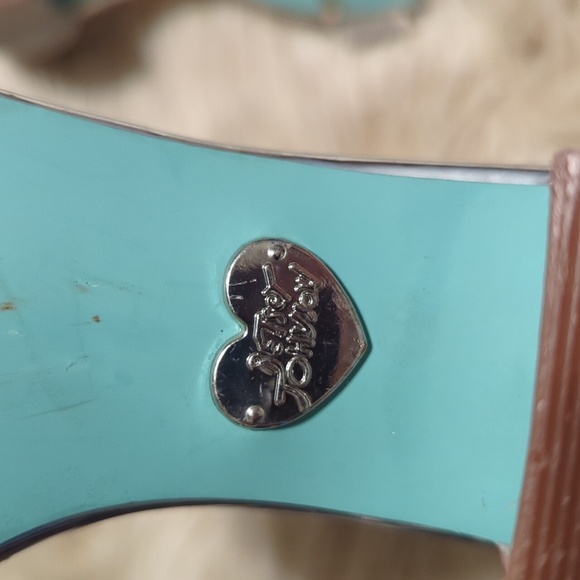 Betsey Johnson silver glitter heels size 8 - Picture 4 of 8